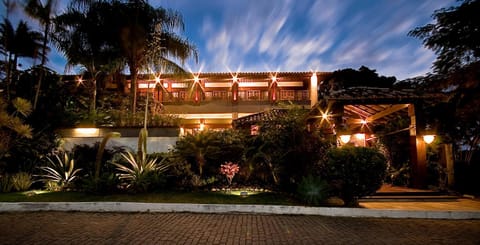 Property building, Facade/entrance, Night