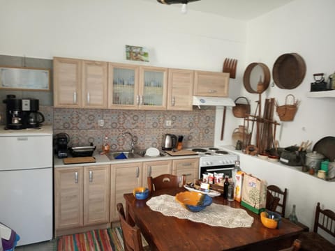 Coffee/tea facilities, Food, pet friendly, stove, kitchen