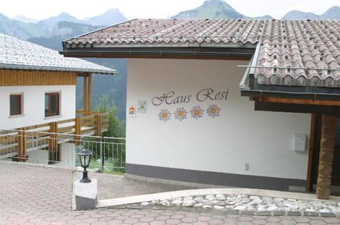 Property building, Property logo or sign