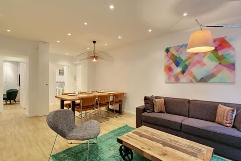 Living room, Dining area