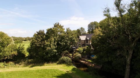 Waterfield House B&B Bed and Breakfast in West Dorset District