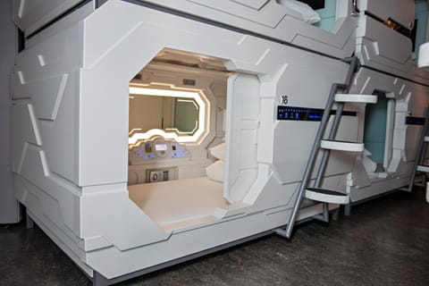 Puffin Nest Capsule Hostel Capsule hotel in Southern Region