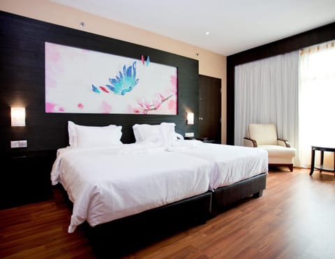 Vouk Hotel Suites, Penang Hotel in George Town