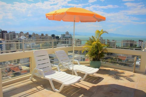 View (from property/room), City view, Swimming pool