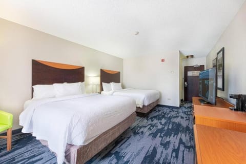 Fairfield Inn & Suites by Marriott Chicago Naperville Hotel in Naperville