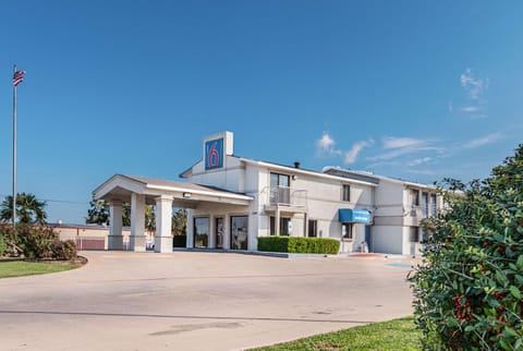 Motel 6-Lancaster, TX - DeSoto - Lancaster Hotel in Texas