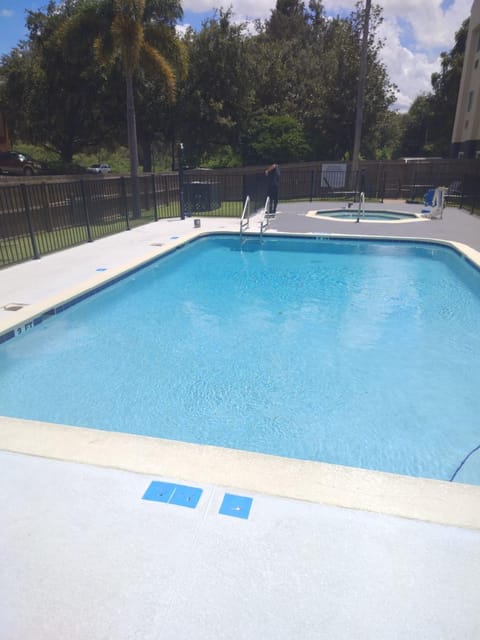 Pool view, Swimming pool