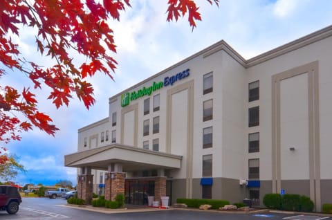 Holiday Inn Express & Suites Fayetteville University of Arkansas Area, an IHG Hotel Hôtel in Fayetteville