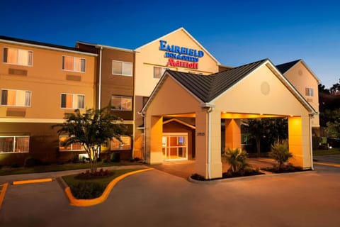 Fairfield Inn & Suites Houston Humble Hotel in Humble