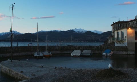 Neighbourhood, Natural landscape, Time of day, Sunset