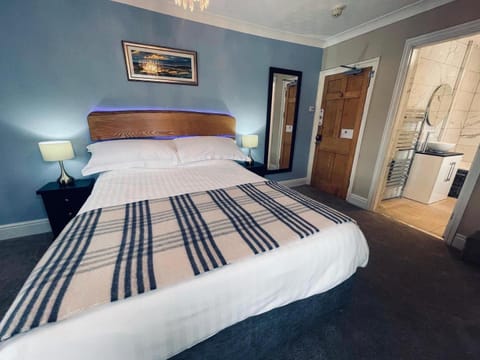 Arosfa Harbourside Guesthouse Bed and Breakfast in Wales