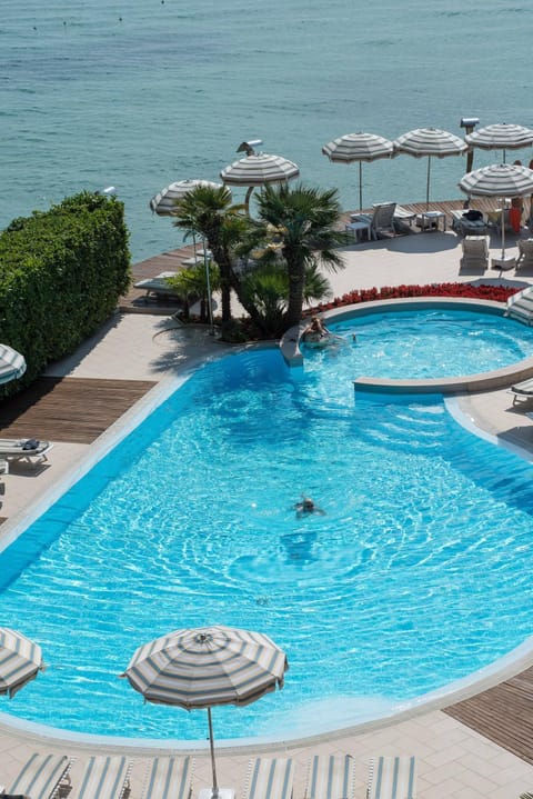 Hotel Continental Wellness & Spa Hôtel in Sirmione