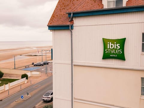 ibis Styles Deauville Villers Plage Hotel in Normandy