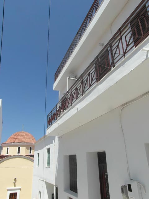 Property building, Balcony/Terrace