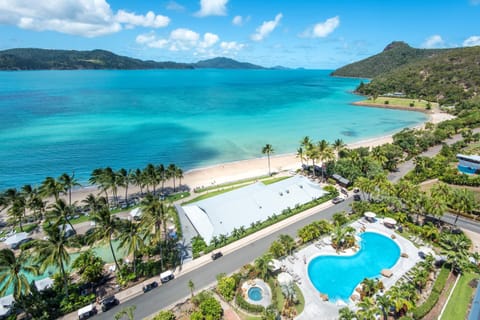 Pool view, Sea view