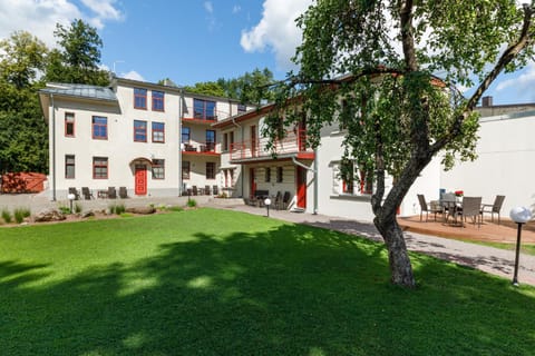 Inner courtyard view