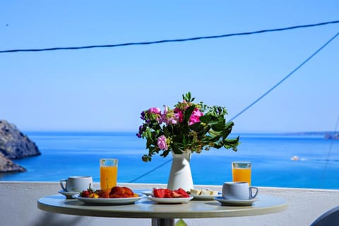 Food close-up, Balcony/Terrace, Sea view