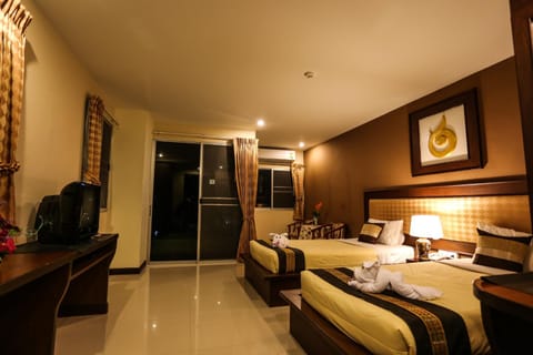 Madina Rayong Hotel Hotel in Rayong, Mueang Rayong District, Rayong, Thailand