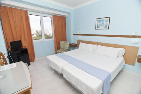 Cala Bona y Mar Blava Hotel in Ciutadella de Menorca
