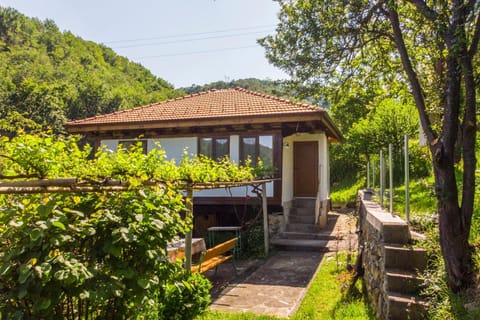 Holiday Home Lyubovo Alojamiento y desayuno in Gabrovo