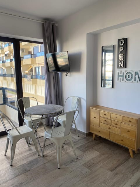 Aloha Playa Apartment in Benalmadena