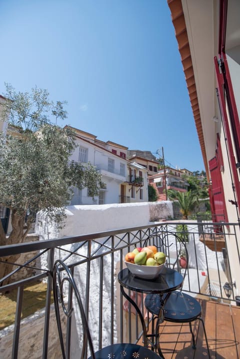 Balcony/Terrace, City view