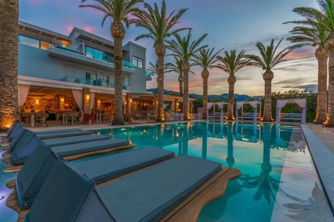 Drossia Palms Hotel and Nisos Beach Suites Apartahotel in Malia, Crete