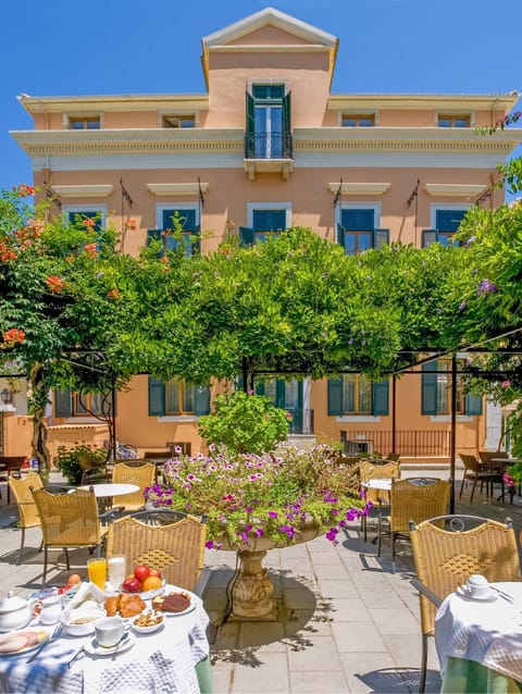 Bella Venezia Hotel in Corfu