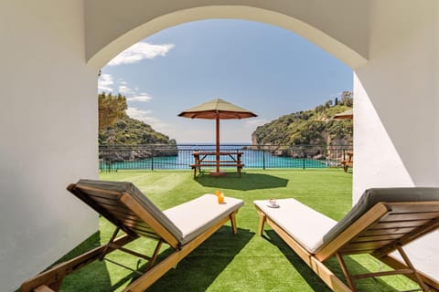 Natural landscape, Mountain view, sunbed