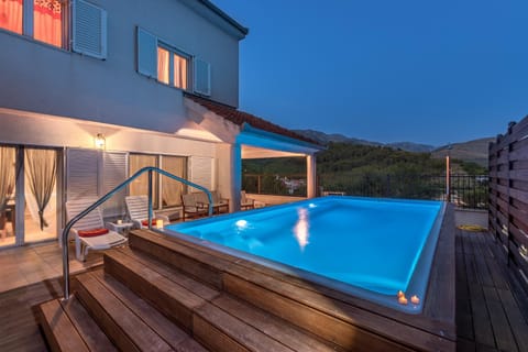 Natural landscape, Summer, Balcony/Terrace, Mountain view, Mountain view, Pool view, Pool view, Swimming pool, Swimming pool, Sunset