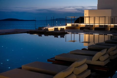 Manoula's Beach Mykonos Resort Hotel in Agios Ioannis Diakoftis