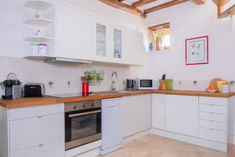 dishwasher, oven, stove, washing machine, kitchen