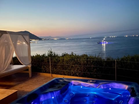 Hot Tub, Massage, Spa and wellness centre/facilities, Sea view, Sunset