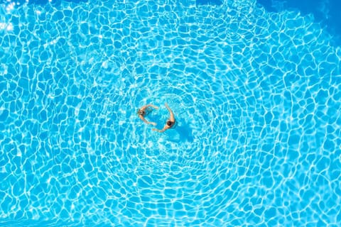 Swimming pool, group of guests