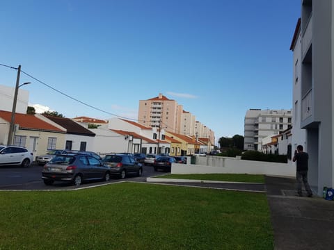 Apartamento Moderno e Elegante Condominio in Ponta Delgada