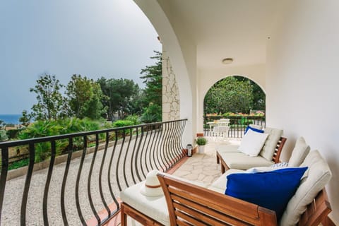 Patio, Sea view