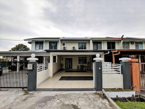 Hin Loi Homes House in Kota Kinabalu