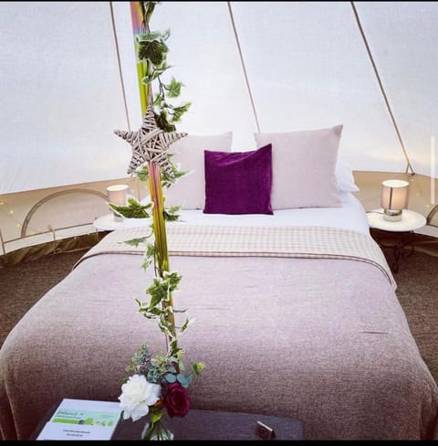 Oxford Riverside Glamping Luxury tent in West Oxfordshire District