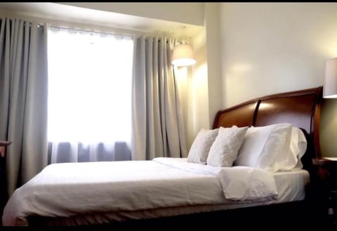 Luxury suite across SM Megamall Eigentumswohnung in Mandaluyong
