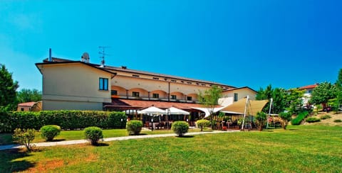 Property building, Garden, Garden view