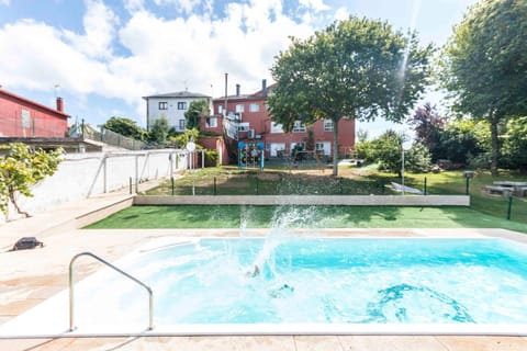 Garden, Swimming pool