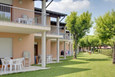 Residence Villaggio Tiglio Campground/ 
RV Resort in Sirmione