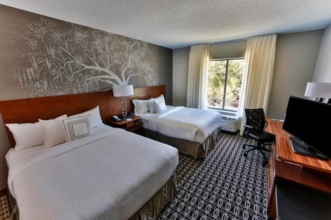 Fairfield Inn & Suites by Marriott Savannah Midtown Hotel in Savannah