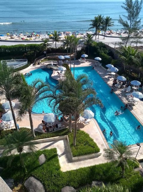 Bird's eye view, Swimming pool