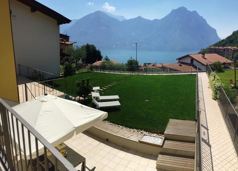 Natural landscape, Balcony/Terrace, Garden view, Lake view, Mountain view