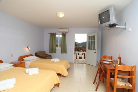 Bedroom, Pool view