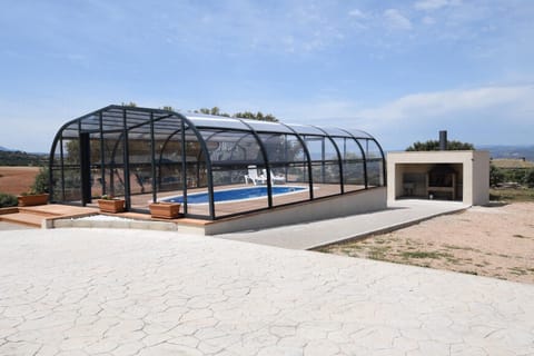 Property building, BBQ facilities, Pool view, Swimming pool, Swimming pool