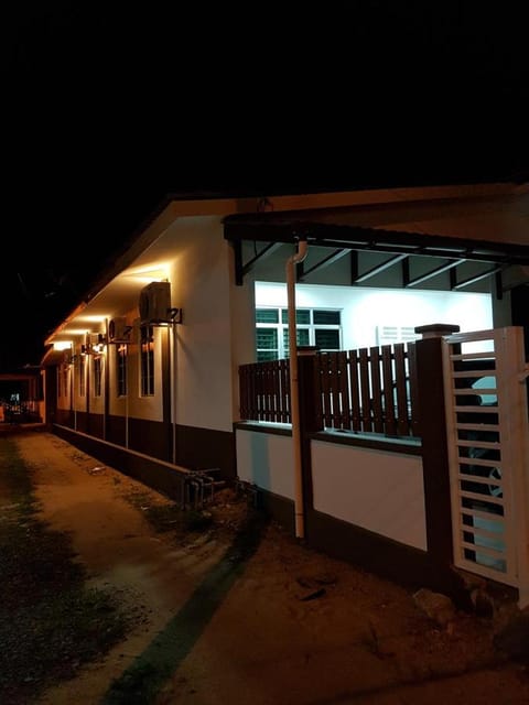 Ummi Guesthouse Bed and Breakfast in Terengganu, Malaysia