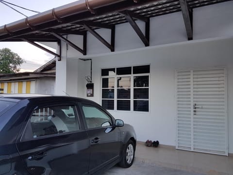 Ummi Guesthouse Bed and Breakfast in Terengganu, Malaysia