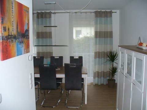 Ferienwohnung Rheinaue Condo in Cologne